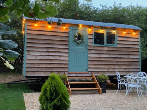 Eakley Manor Farm Glamping Luxury Shepherds Hut